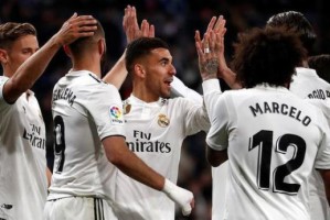  萨拉赫造点加绝杀，利物浦险胜热刺取三分  