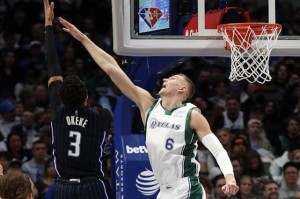  波尔津吉斯统治内线凯尔特人轻取魔术迎四连胜