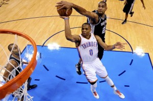  掘金凭借团队篮球登顶西部，约基奇MVP呼声高涨