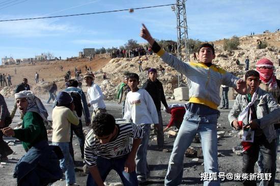  拉齐奥主场沦陷深陷保级泥潭之中