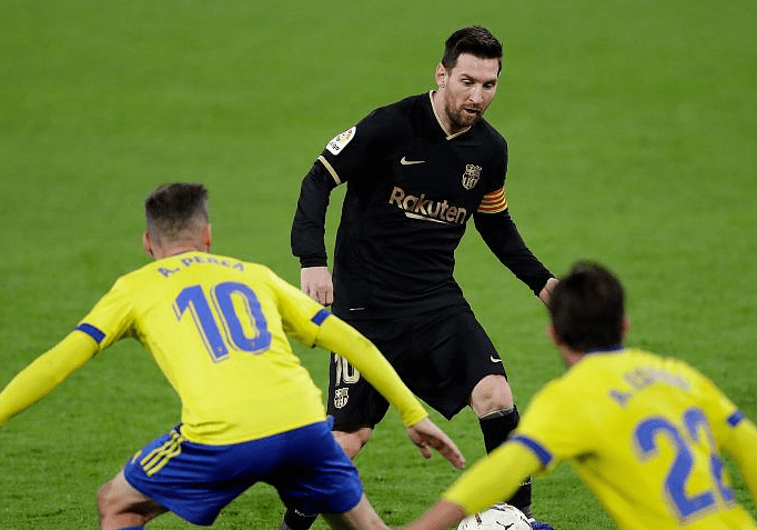  特鲁瓦门将多次扑救帮助球队带走宝贵一分